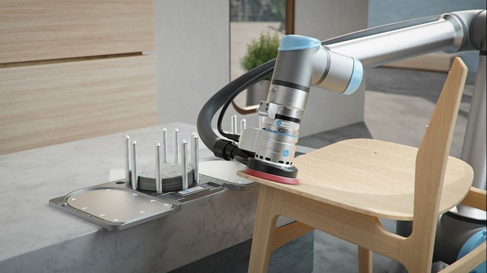 ROBOTS SANDING FURNITURE? NO WAY!