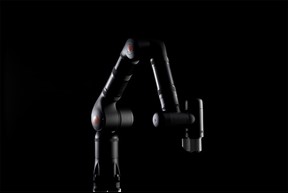KASSOW ROBOTS’ KR810 7-Axis COBOT is a perfect fit for Machine-Tending Applications