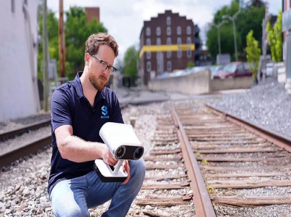 How a portable 3D scanner can help prevent train derailments